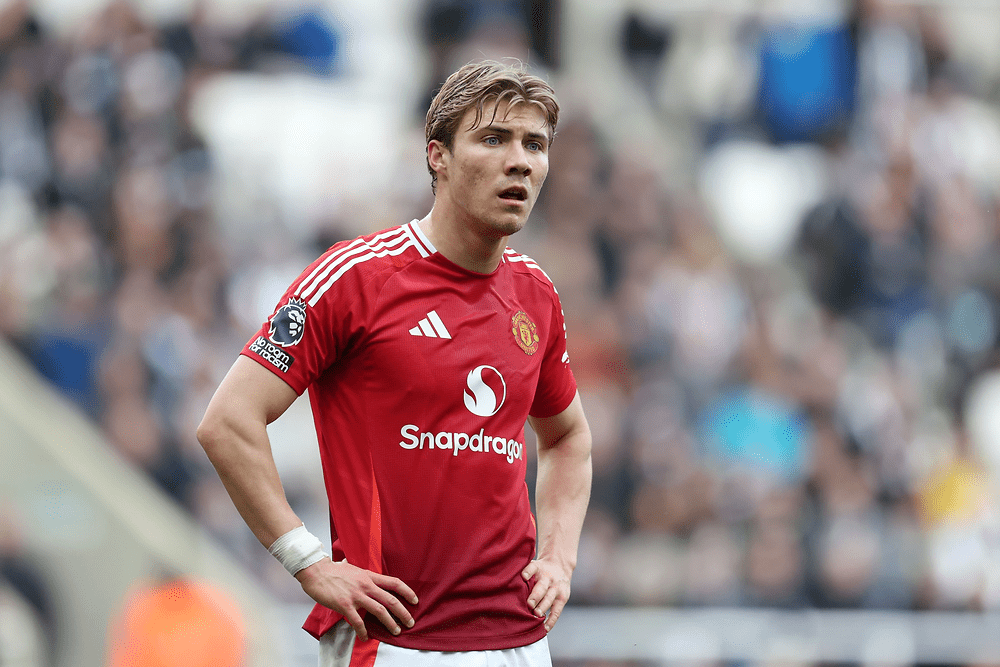 Manchester United將售Rasmus Højlund,鏖價三千萬鎊,折讓出清,虛位以待。 1 cf9617 165b2ee04a5843058941bcf110e590fcmv2